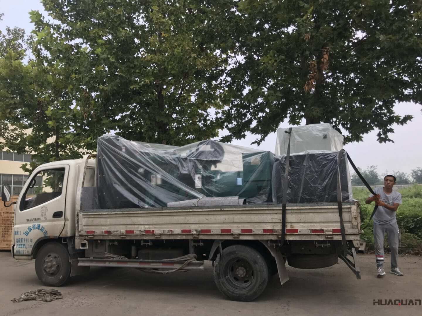 一臺(tái)120kw自動(dòng)化型柴油發(fā)電機(jī)組于9月18日發(fā)往湖南