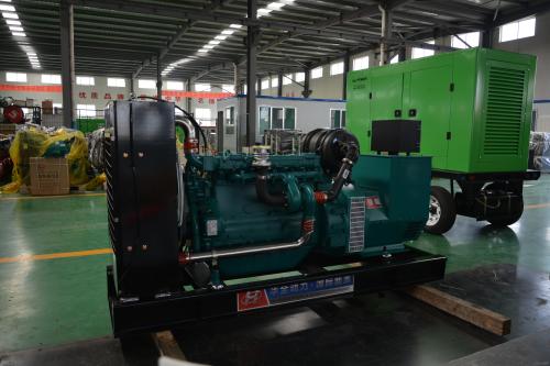 華全動(dòng)力500kw立柜自啟動(dòng)發(fā)電機(jī)組于3月9日順利發(fā)往甘肅省