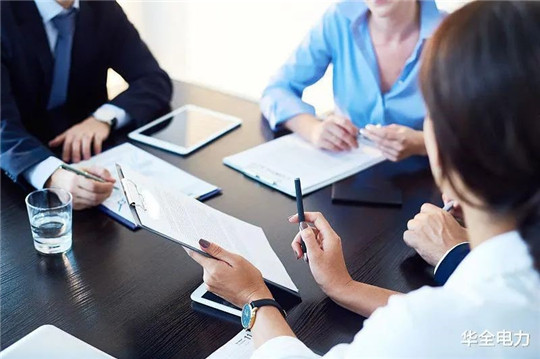 客戶參觀完華全數(shù)字化工廠，當場簽訂600kw發(fā)電機組合同